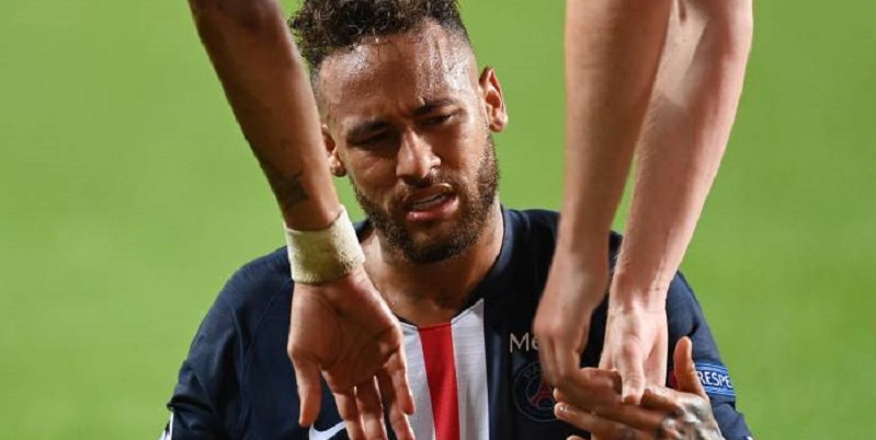 Stupeur au PSG : Neymar sorti sur blessure à 6 jours du match face au Barça !