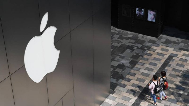 Spectaculaire chute des marchés boursiers américains : Apple perd une somme record