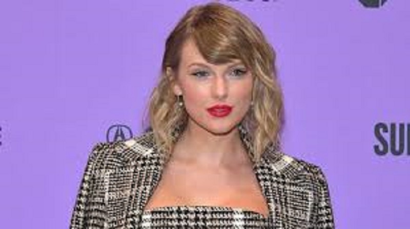 Taylor Swift : sa jolie surprise à une soignante