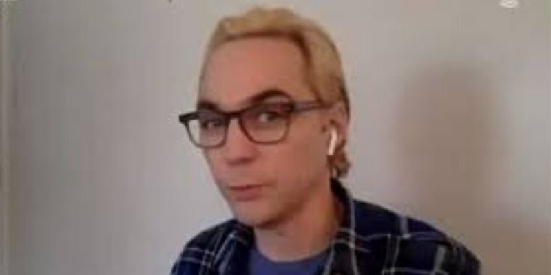 « The Big Bang Theory » : Jim Parson méconnaissable avec cette nouvelle couleur de cheveux