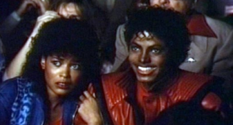 Thriller : La photo de la petite amie de Michael Jackson avec Kamala Harris enchante les fans