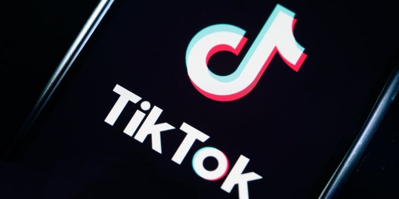 TikTok / Dangers : entre superficialité, argent facile et prédateurs