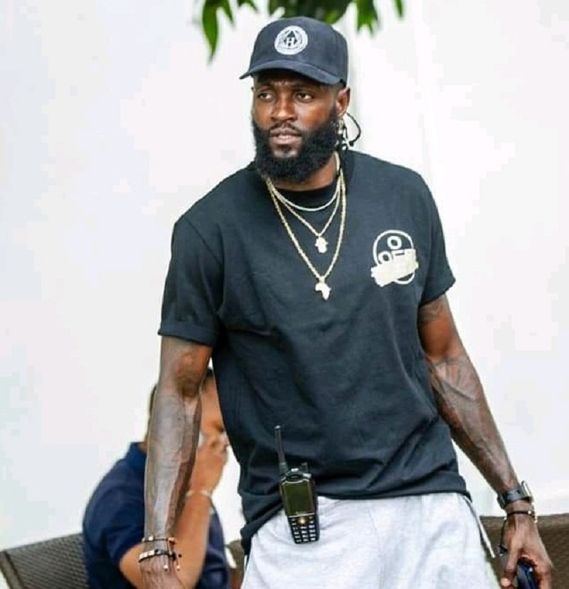 Togo / Affaire d’interruption du concert de Santrinos : Adebayor répond à une attaque