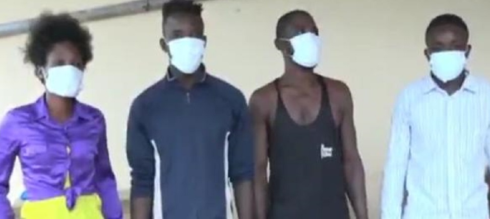 Togo / Adidogomé : 4 malfrats,  dont une jeune femme  de 25 ans, arrêtés par la police