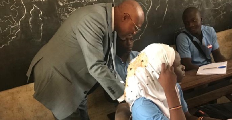 Togo: Au contact des élèves, le ministre Affoh Atcha-Dedji prend ses marques