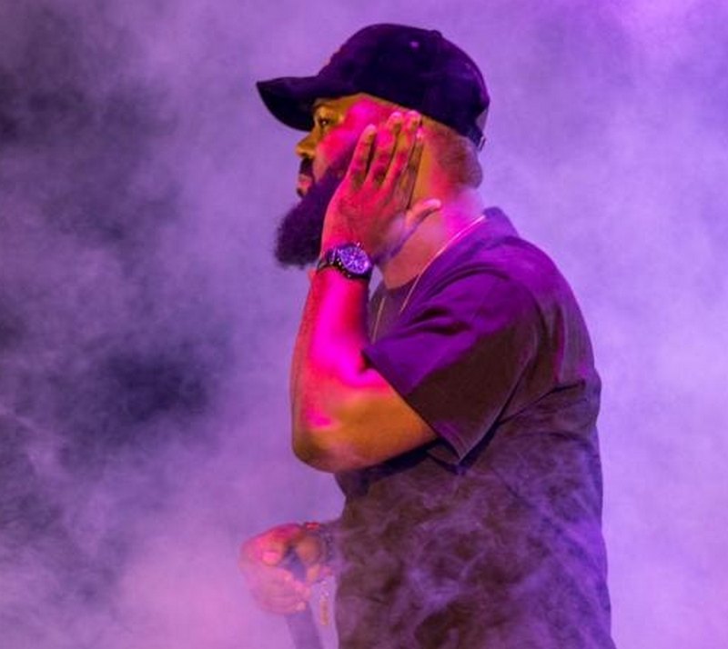 Togo : Mic Flammez lance le teaser de « Léger » et fait griller d’impatience ses fans (vidéo)