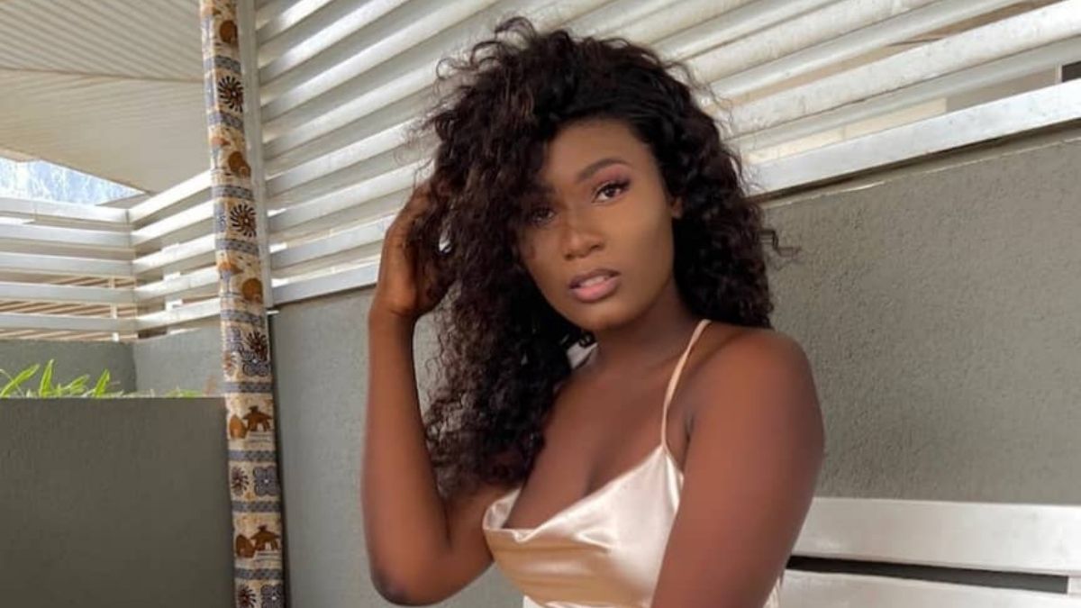 Togo : Clachou trémousse ses seins et régale Instagram (vidéo)