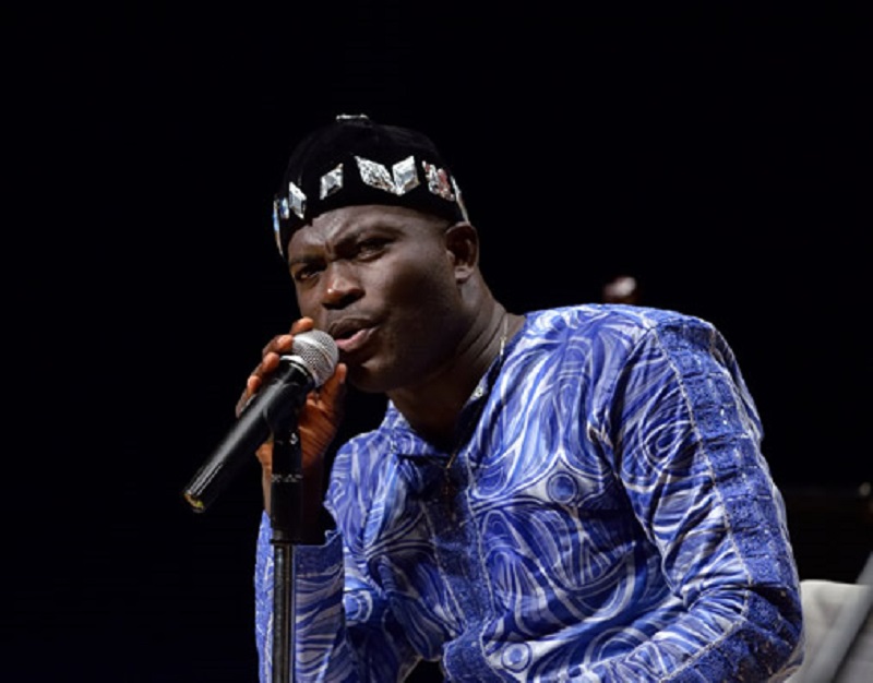 Togo : King Messah rend hommage à son idole, une icône de la musique africaine
