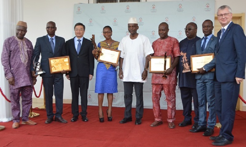 Togo : Prof Robert Dussey récompense ses meilleurs collaborateurs de l’année 2019