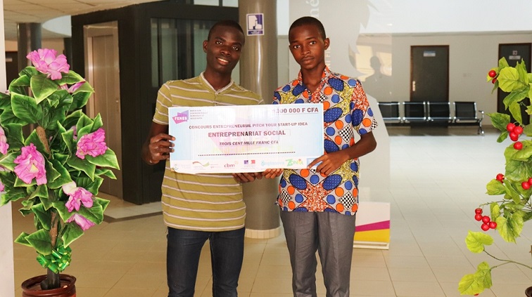 Togo / UL : 2 étudiants de l’ENSI inventent un générateur électrique grand public