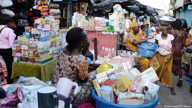 Togo/création d’un syndicat des vendeurs de ‘médicaments de rue’ : le ministre de la Santé s’insurge et prévient !