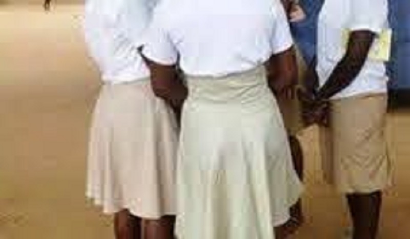 Education : bientôt l’uniforme scolaire en tissus togolais pour tous les élèves dans le public ? (photos)
