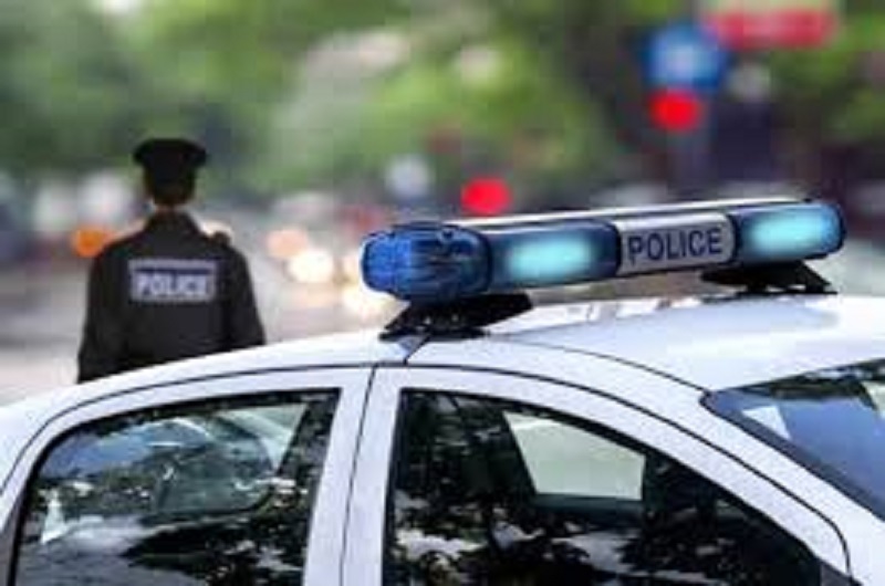 France : enfermée dans un appartement, elle poignarde 2 hommes et saute dans le vide