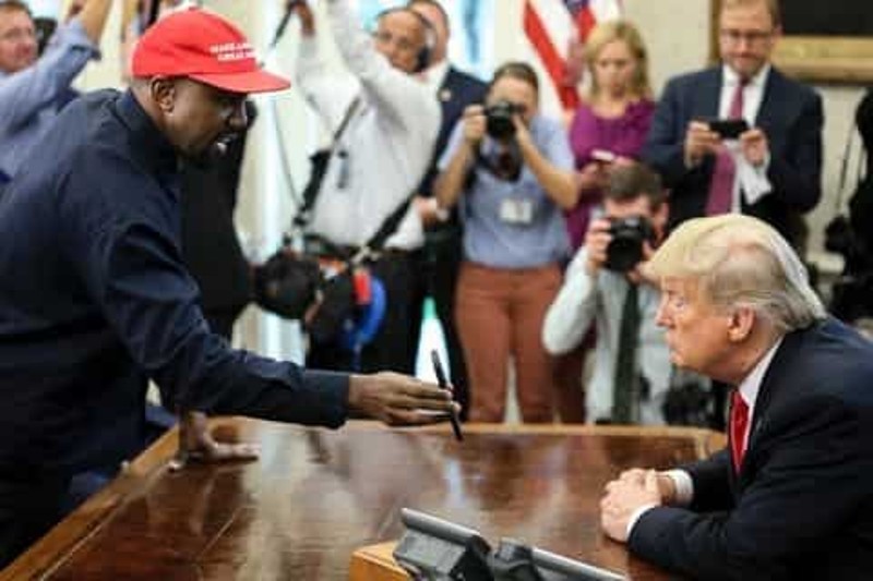 Insolite / La visite de courtoisie de Kanye West à son ‘pote’ Donald Trump fait le buzz sur la toile (vidéo)