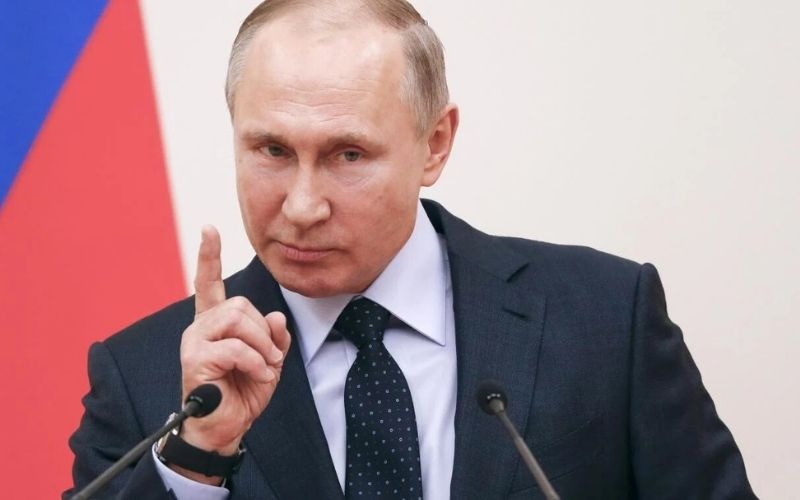 «Qui veut la paix prépare la guerre» : la Russie annonce être prête à rompre ses relations avec l’UE