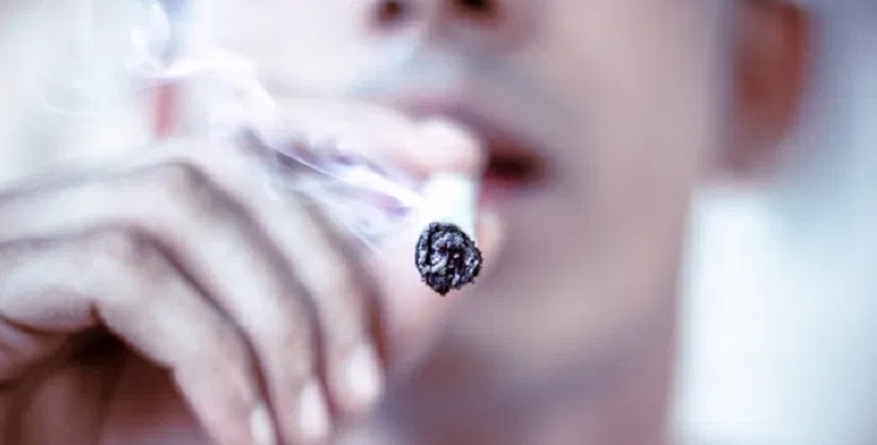 Tunisie : 3 jeunes condamnés à 30 ans de prison pour avoir fumé du cannabis