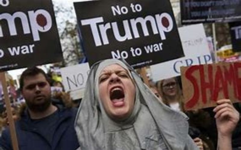 USA : manifestation des milliers de femmes contre Donald Trump