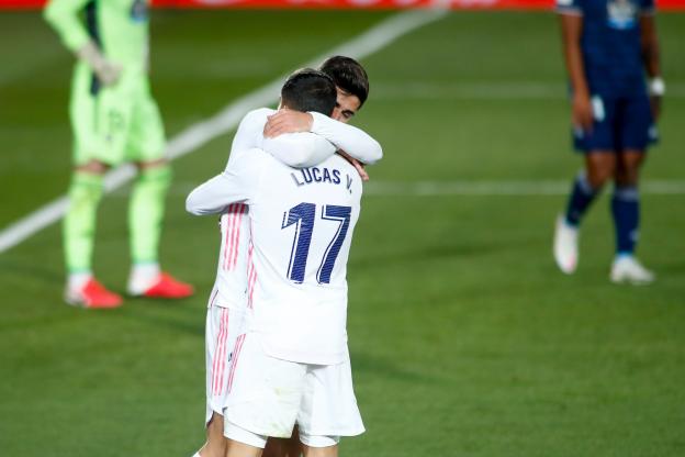 Un Real Madrid tout en maîtrise prend la tête de la Liga