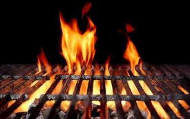 Un bébé de 17 mois grillé au barbecue par accident