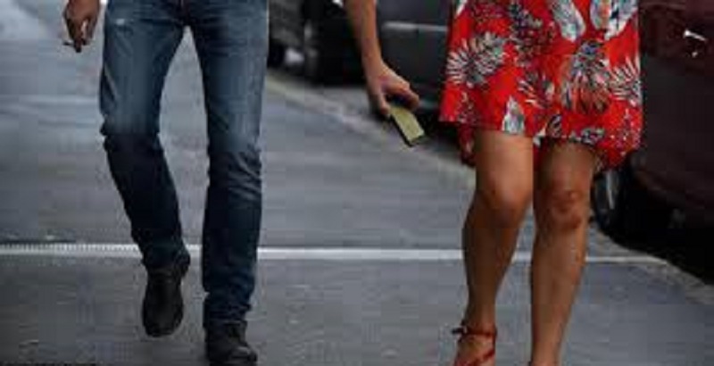 Un homme surpris en train de filmer sous la jupe d’une femme à son insu, interpellé