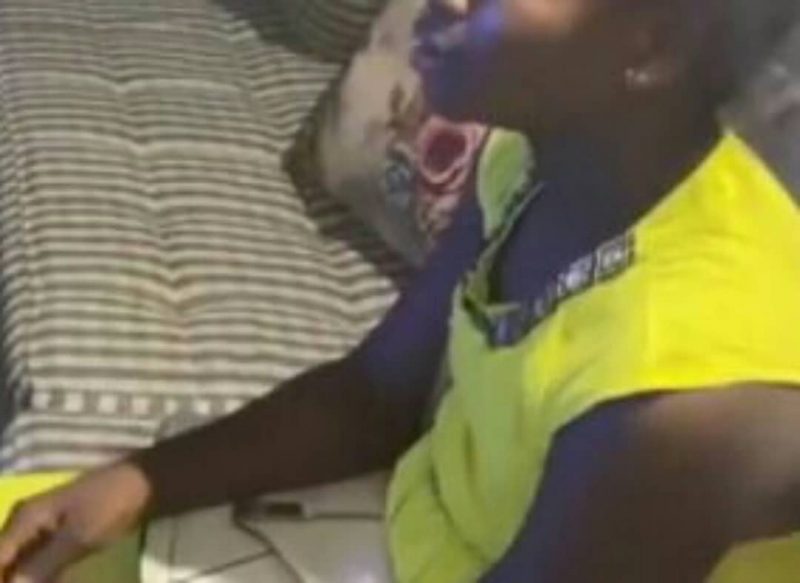 Une Togolaise de 14 ans quitte sa famille pour rejoindre Ariel Sheney à Abidjan (Vidéo)
