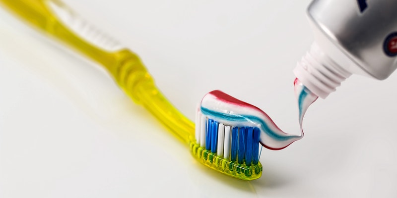 Une bonne hygiène dentaire pourrait prévenir des troubles de l’érection (étude)