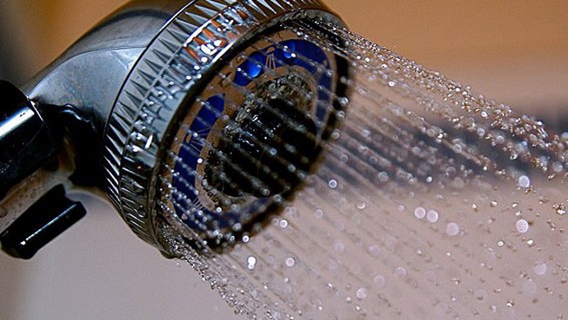 Etats-Unis : Un homme allergique au froid à 2 doigts de mourir en sortant de la douche