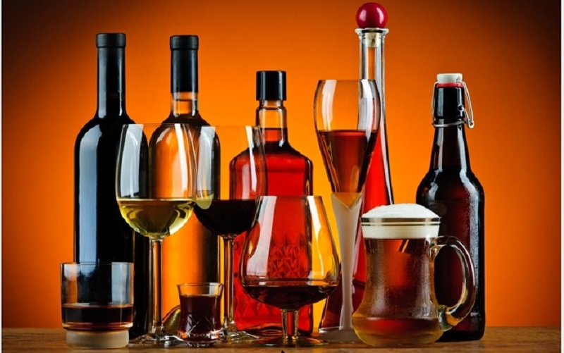 L’alcool fort peut-il «tuer» la covid-19 ?
