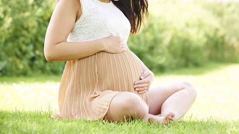 Une femme qui se pensait en surpoids comprend qu’elle est enceinte une heure avant d’accoucher