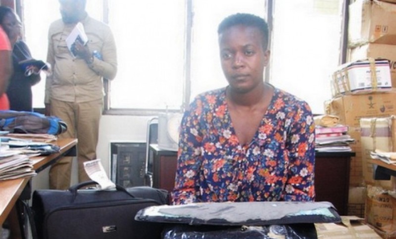 Une jeune femme arrêtée à l’aéroport d’Accra avec 7 Kg de cocaïne