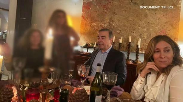 Une photo de famille du réveillon de Carlos Ghosn au Liban fait la une du Web