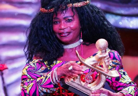 Trophée Fiazikpé : la Fondation King Mensah a rendu hommage aux vieilles gloires de la musique togolaise (images)