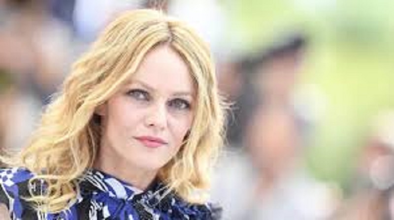 Vanessa Paradis : la mauvaise nouvelle de la star à ses fans