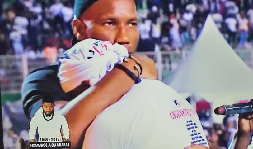 Veillée Artistique de Dj Arafat : Didier Drogba ému par la disparition brutale de Didier Houon