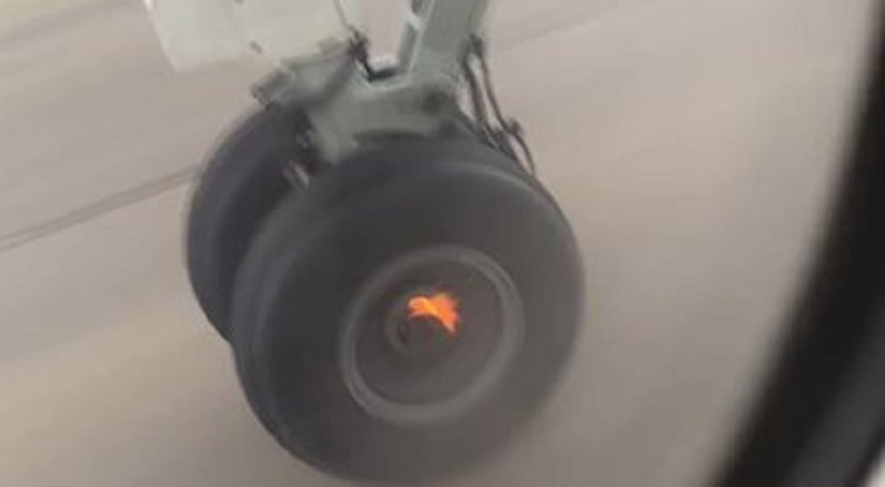 [Vidéo] En pleine phase de décollage, une roue se détache d’un avion d’Air Canada