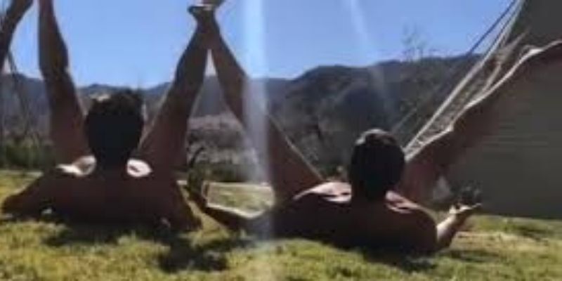 [Vidéo] Le bain de soleil de l’anus, la nouvelle « tendance bien-être » ?