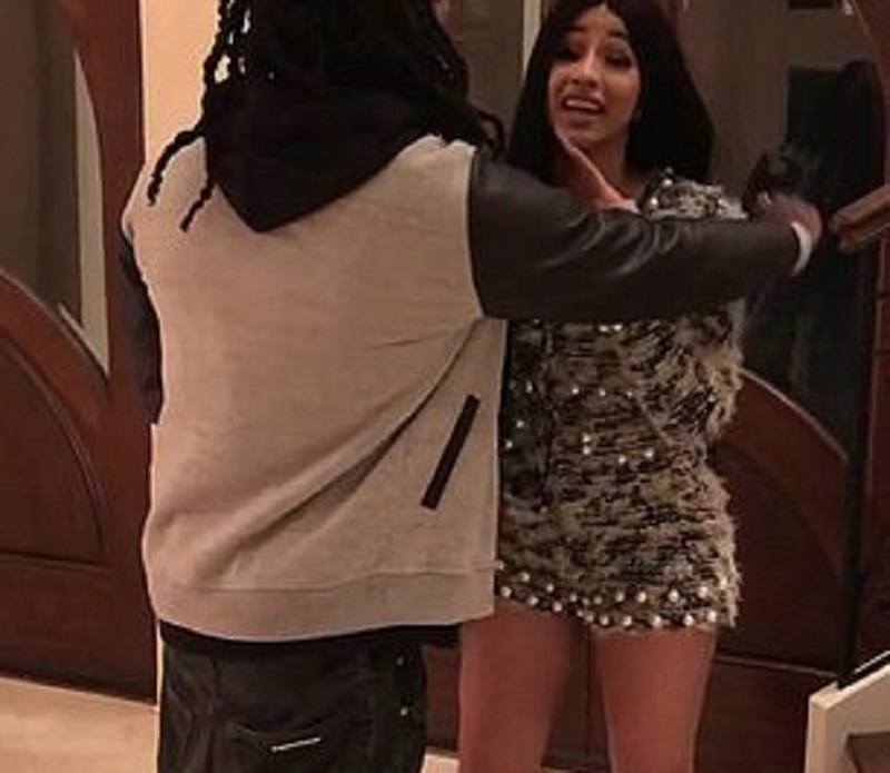 [Vidéo] Pour se faire pardonner, Offset offre un château à Cardi B
