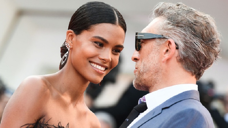 2 ans après, Tina Kunakey et Vincent Cassel publient des photos inédites de leur mariage