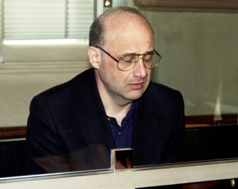 26 ans après ses crimes, la justice libère le faux docteur Romand