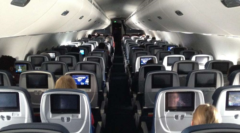 Voici à quoi pourrait ressembler un dispositif de distanciation à bord d’un avion (image)