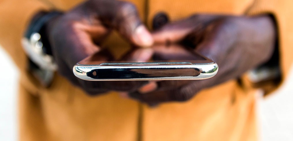 Voici comment votre portable vous espionne en permanence