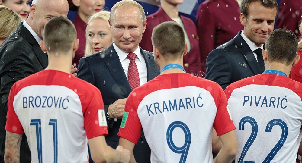 Voici la raison pour laquelle Josip Pivaric n’a pas serré la main de Poutine après la finale de la Coupe du monde Russie 2018