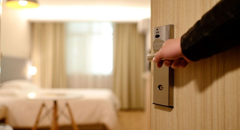 Quel danger se cache dans les lits d’hôtel ?