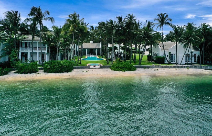 Rambo : voici la nouvelle maison de Sylvester Stallone qui a coûté 18 milliards FCFA (photos)