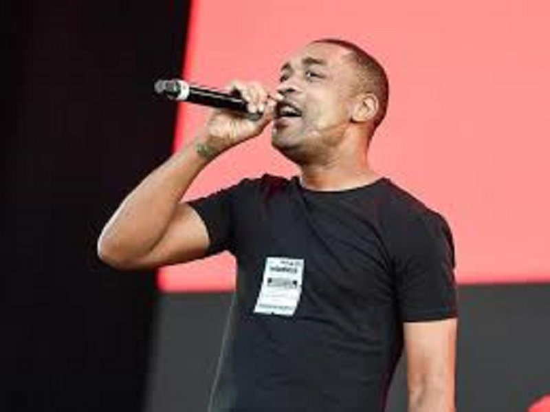 Wiley : le compte Twitter du rappeur fermé pour des propos antisémites