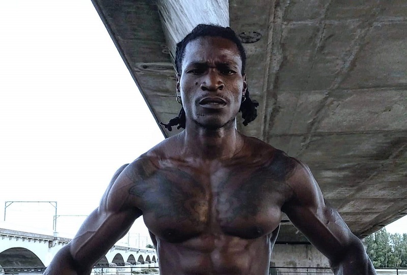 Togo : après la Bible, le rappeur Yayoo veut brûler le Coran