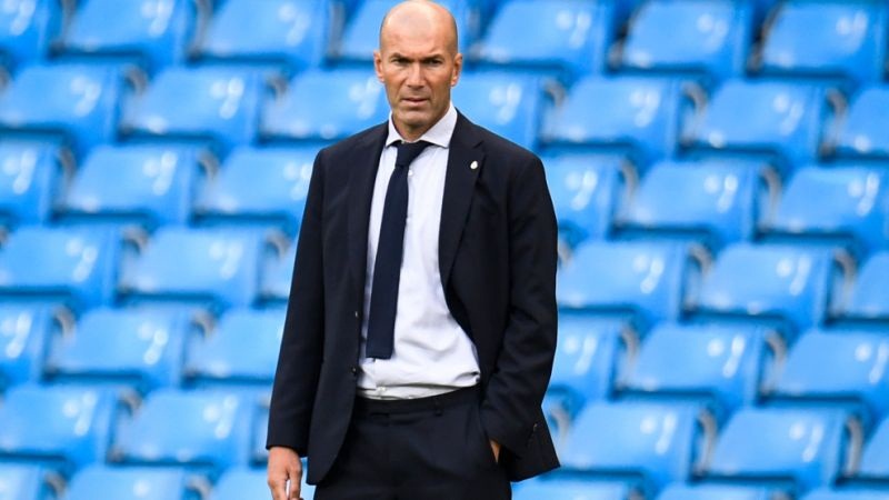 Real Madrid : Zidane dos au mur ; le Français n’a plus d’arrière droit