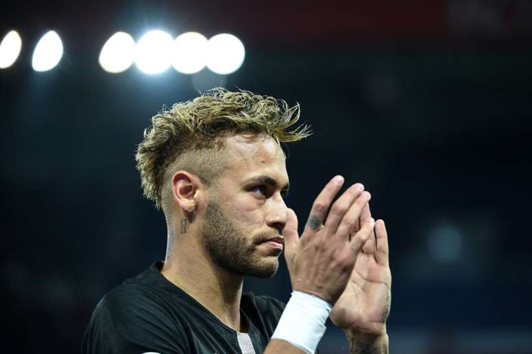 Coupe de France: Neymar frappe un fan rennais au visage