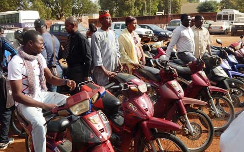 Le Burkina interdit la circulation des engins à deux roues et tricycles sur une partie de son territoire