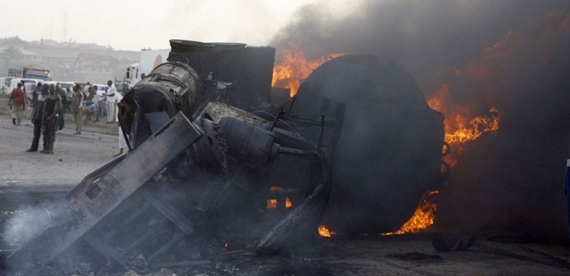 Nigeria : Un camion d’essence prend feu